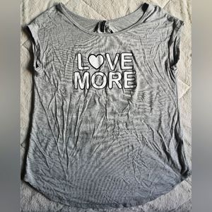 NWOT Edista t-shirt. Size M